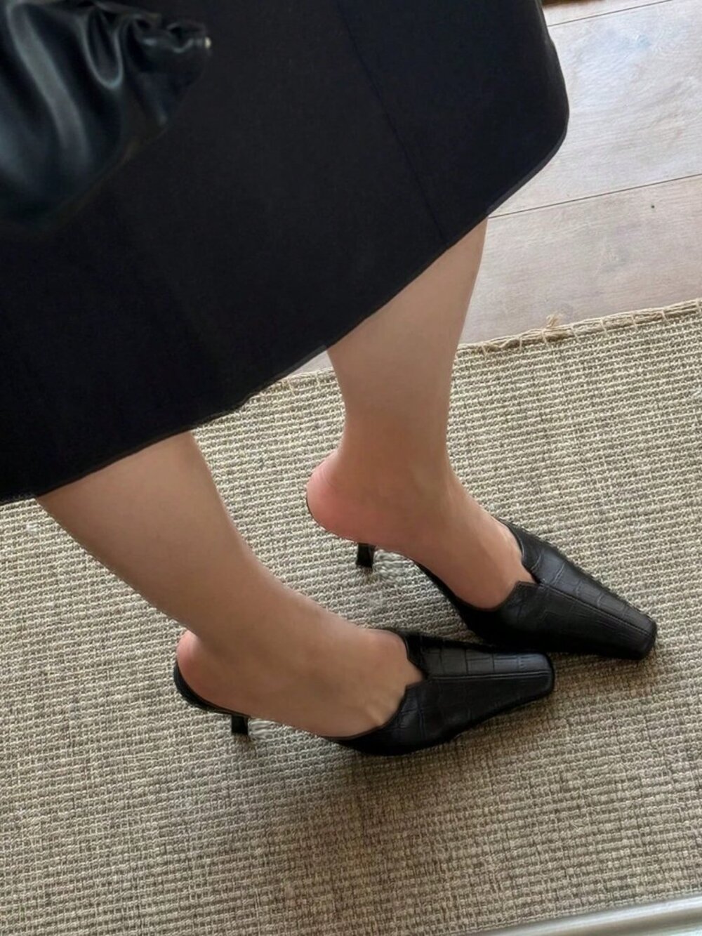 Black Casual Women's Textured Pattern Mules